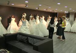 Bu yılın gelinlik modasında geniş bir trend paleti var